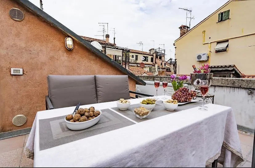 Rooftop San Marco Venise 0*,  Italie